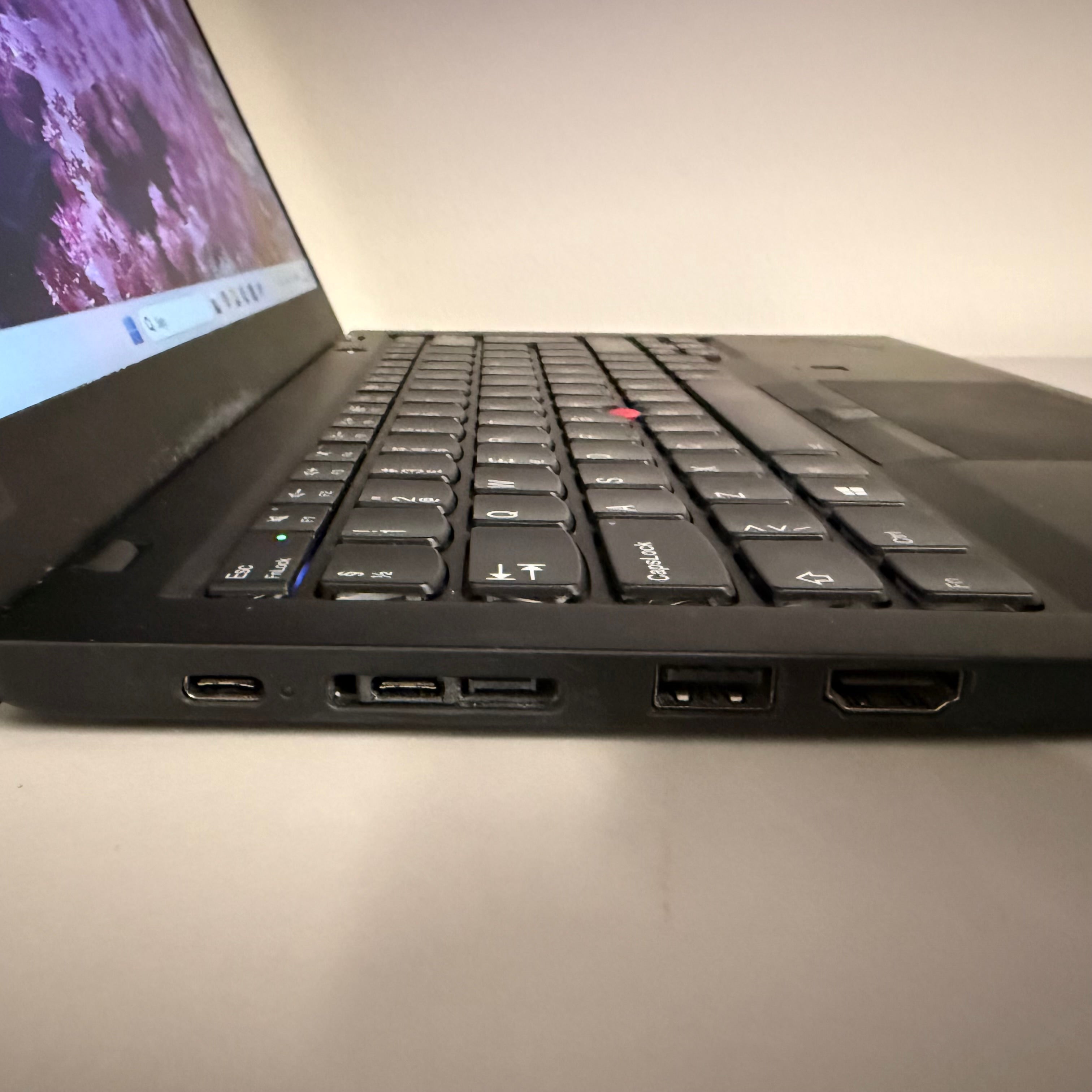 Lenovo ThinkPad X1 Carbon Gen 6 | i7-8550U | 16GB | 512GB SSD | Renoveret