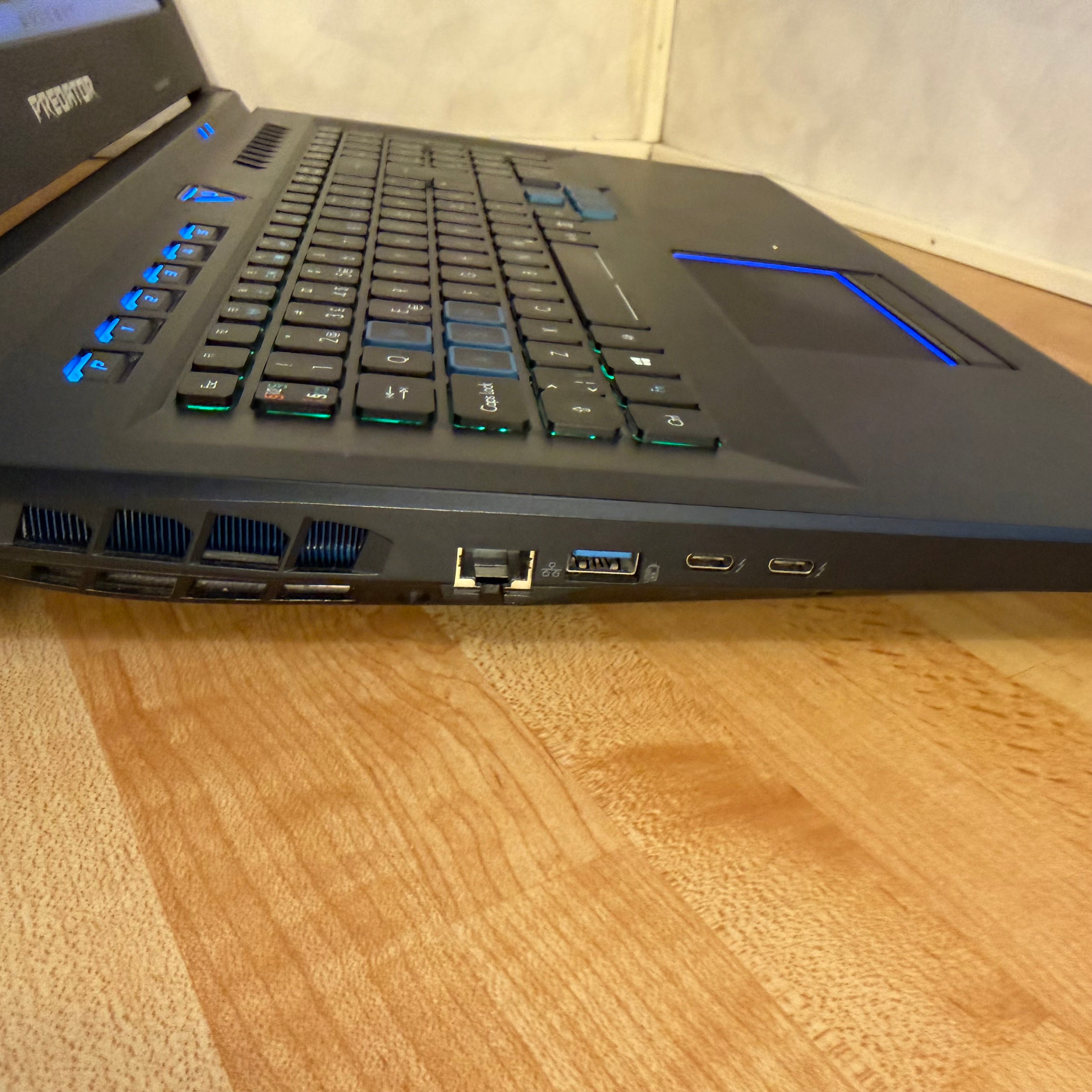 Acer Predator | i7-8750H | 32GB | 512GB SSD | GTX 1070 | Renoveret