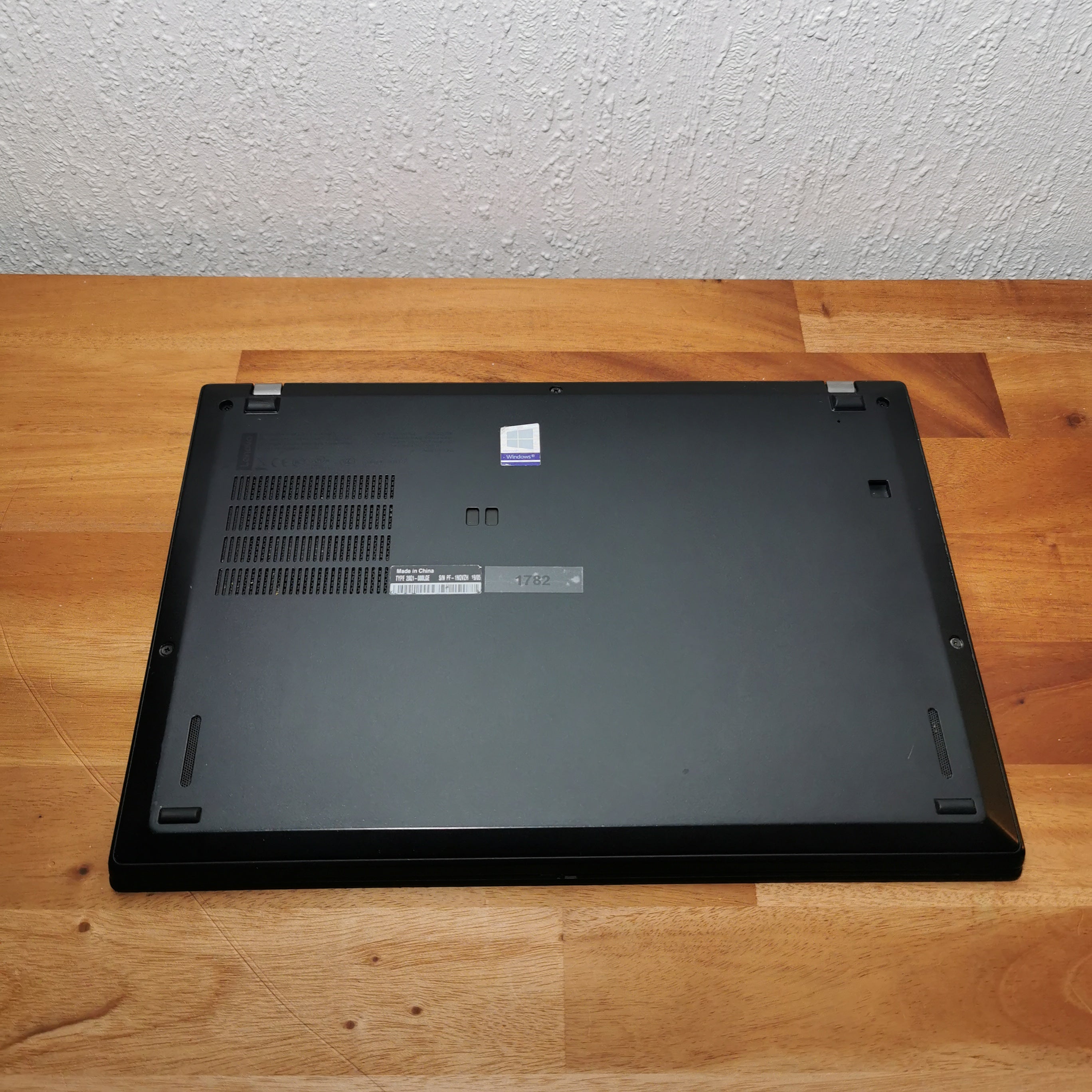 Lenovo ThinkPad X390 | i5-8265U | 8GB | 256GB SSD | Tysk tastatur