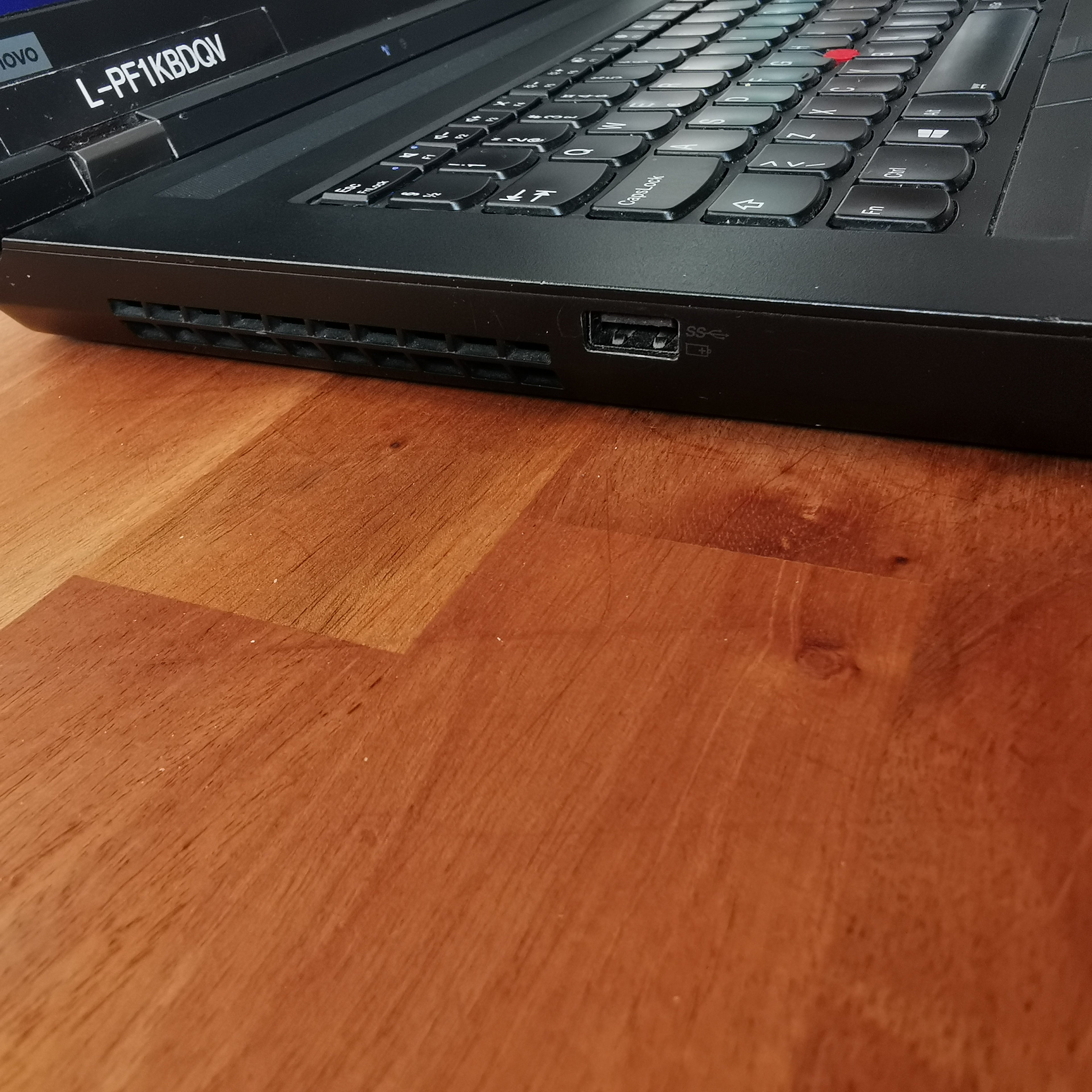 Lenovo Thinkpad P72 17.3" | i7-8850H | 64GB | 1TB SSD | 4K grafik