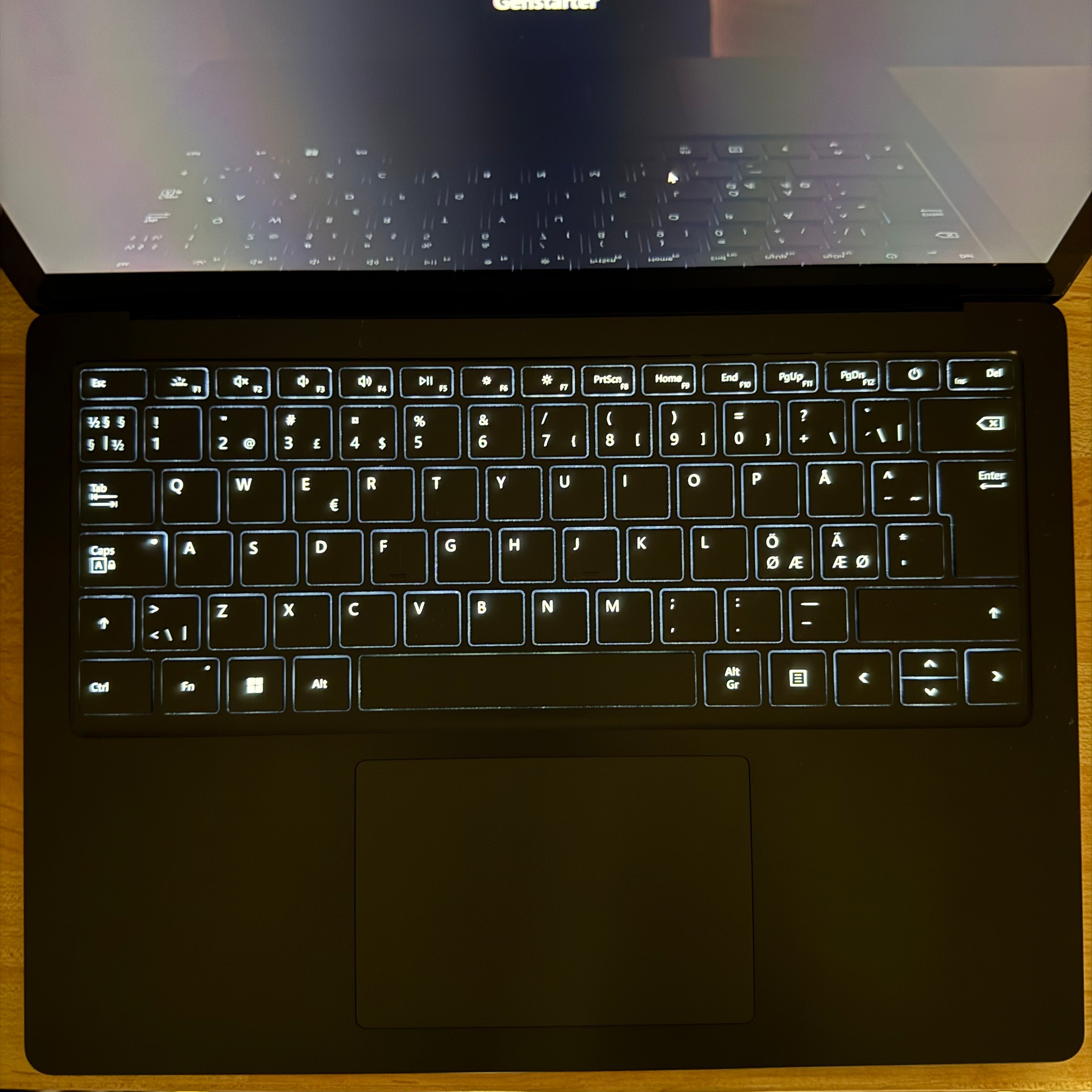 Microsoft Surface Laptop 4 | i7-1185G7 | 32GB | 1TB SSD | Touch | Renoveret