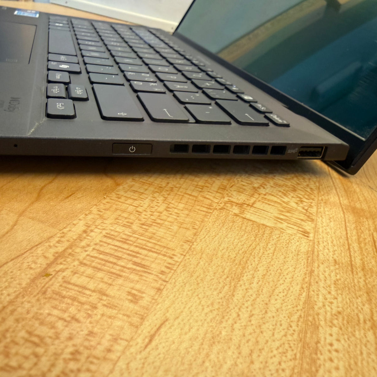 ASUS ExpertBook B9 OLED B9403CVAR | Core 7 150U | 32GB | 1TB SSD
