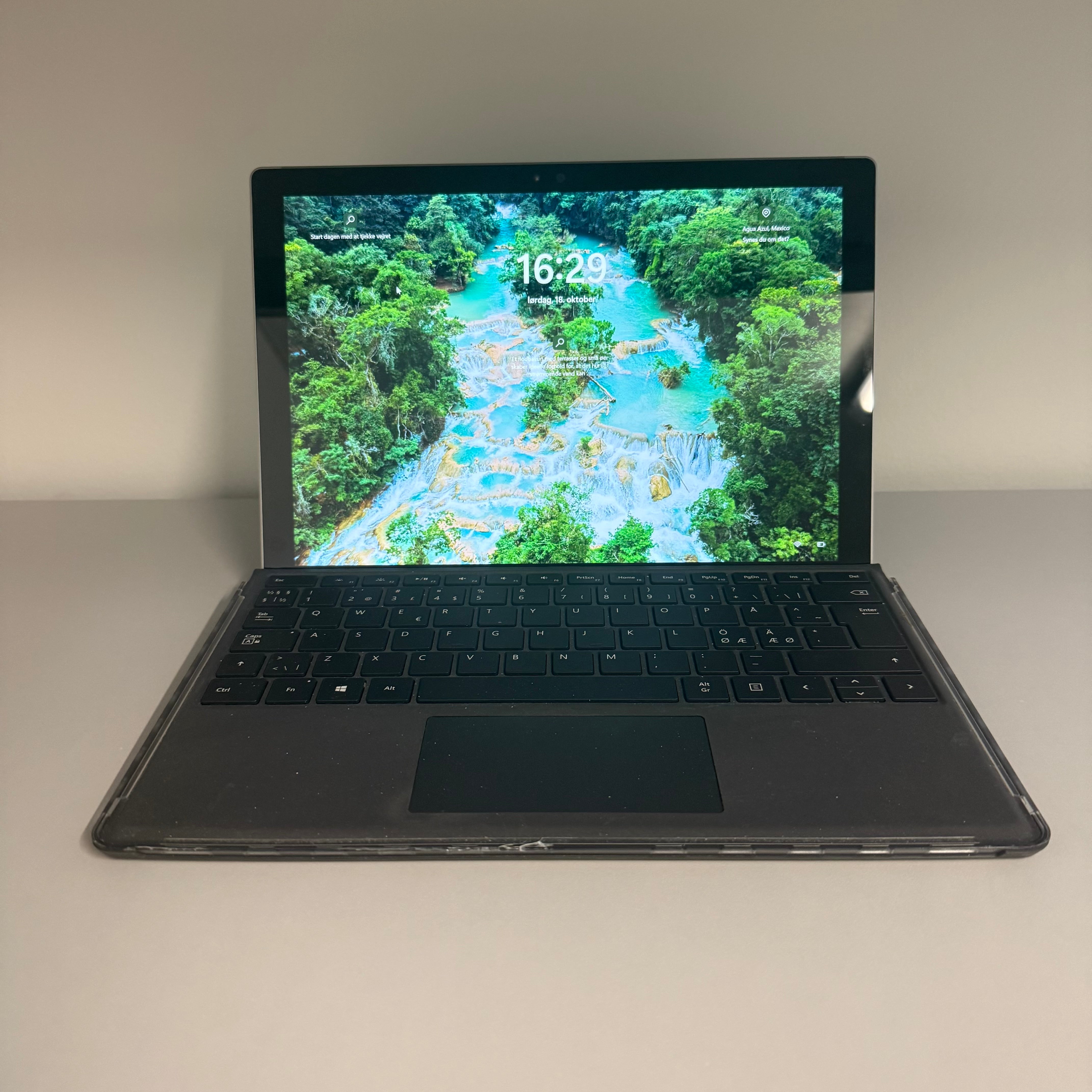 Microsoft Surface Pro 4 | i5-6300U | 8GB | 256GB SSD | Touch | Renoveret