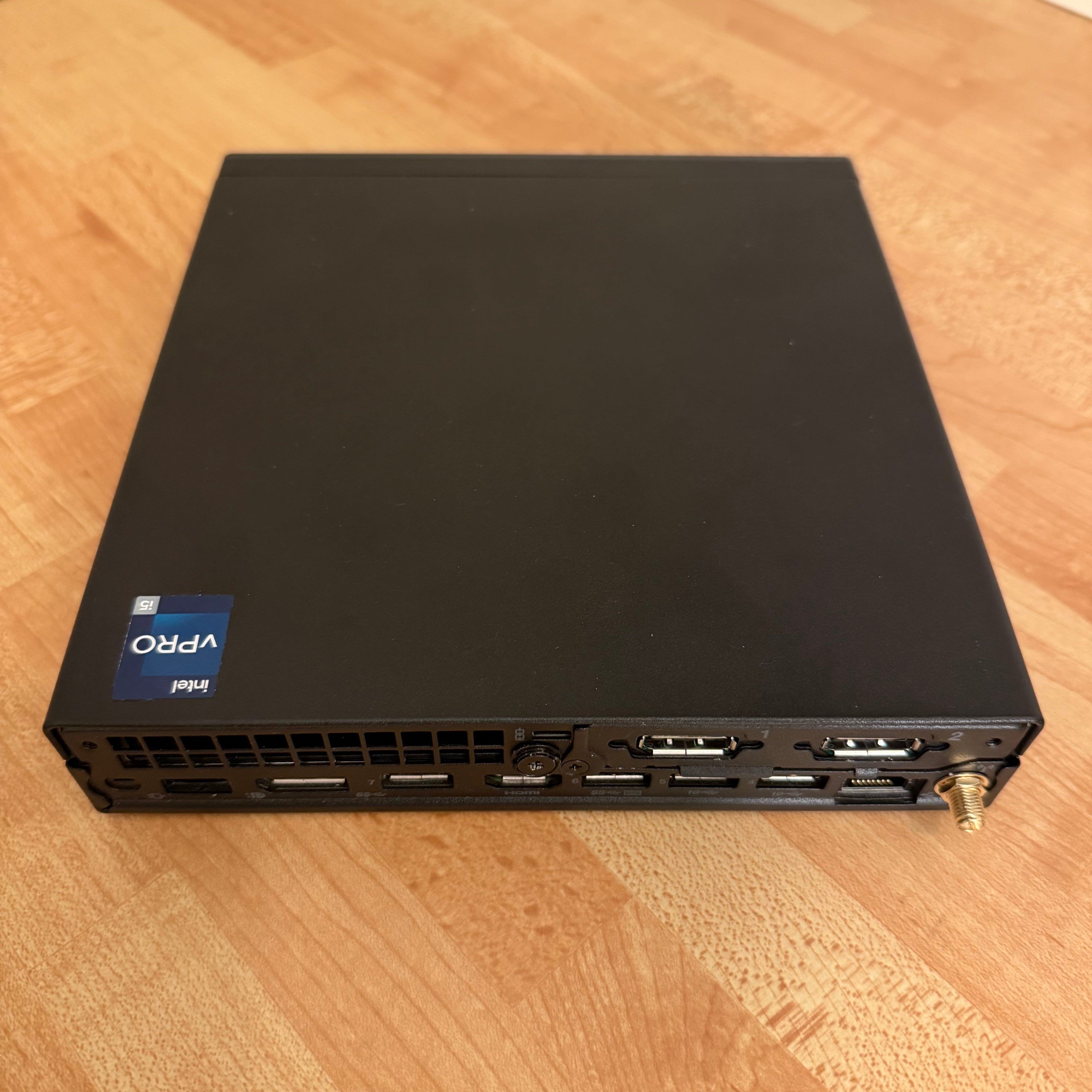 Lenovo ThinkCentre M80q Gen 4 | i5-13500T | 16GB | 256GB SSD