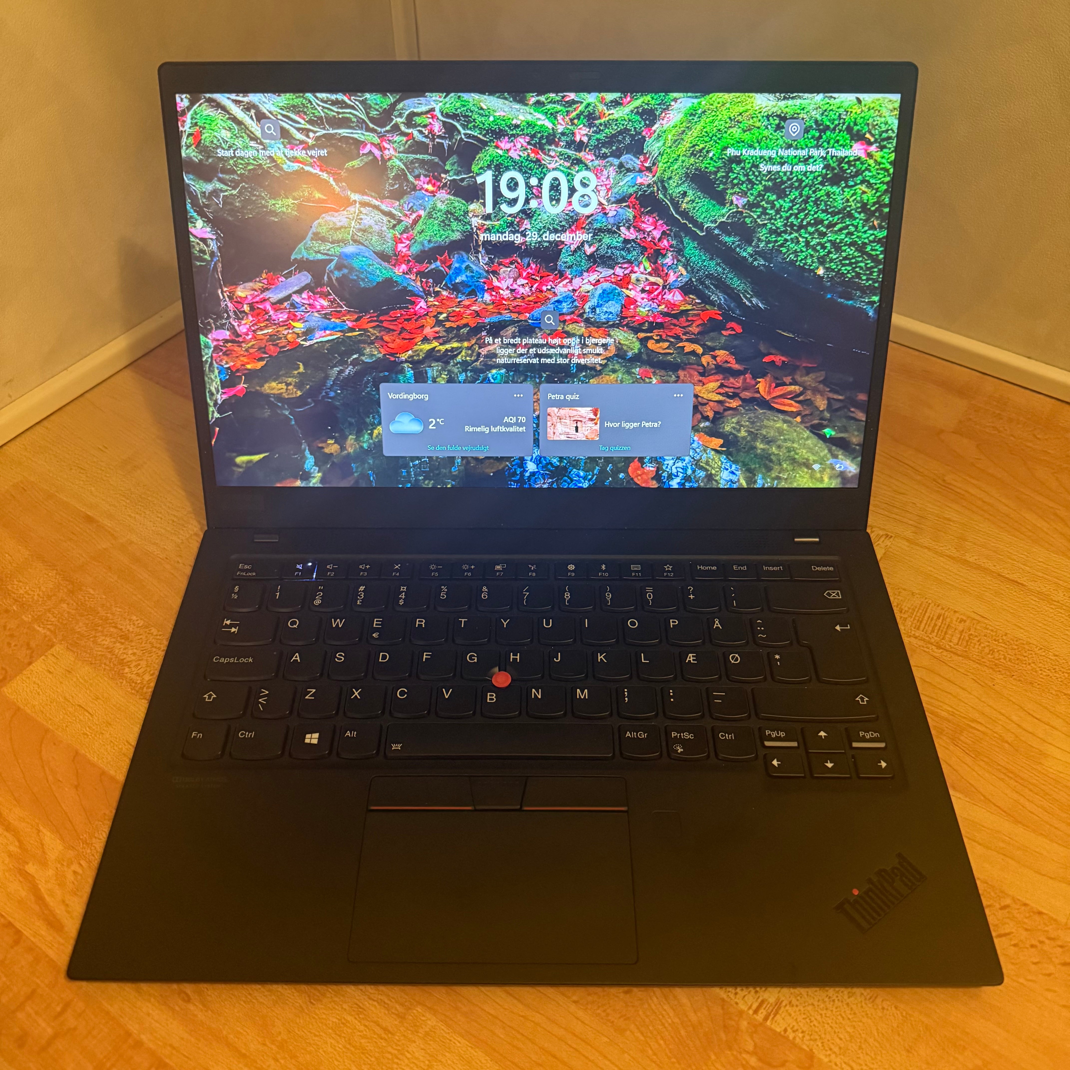 Lenovo ThinkPad X1 Carbon 7th Gen | i7-8565U | 16GB | 512GB SSD | Touch
