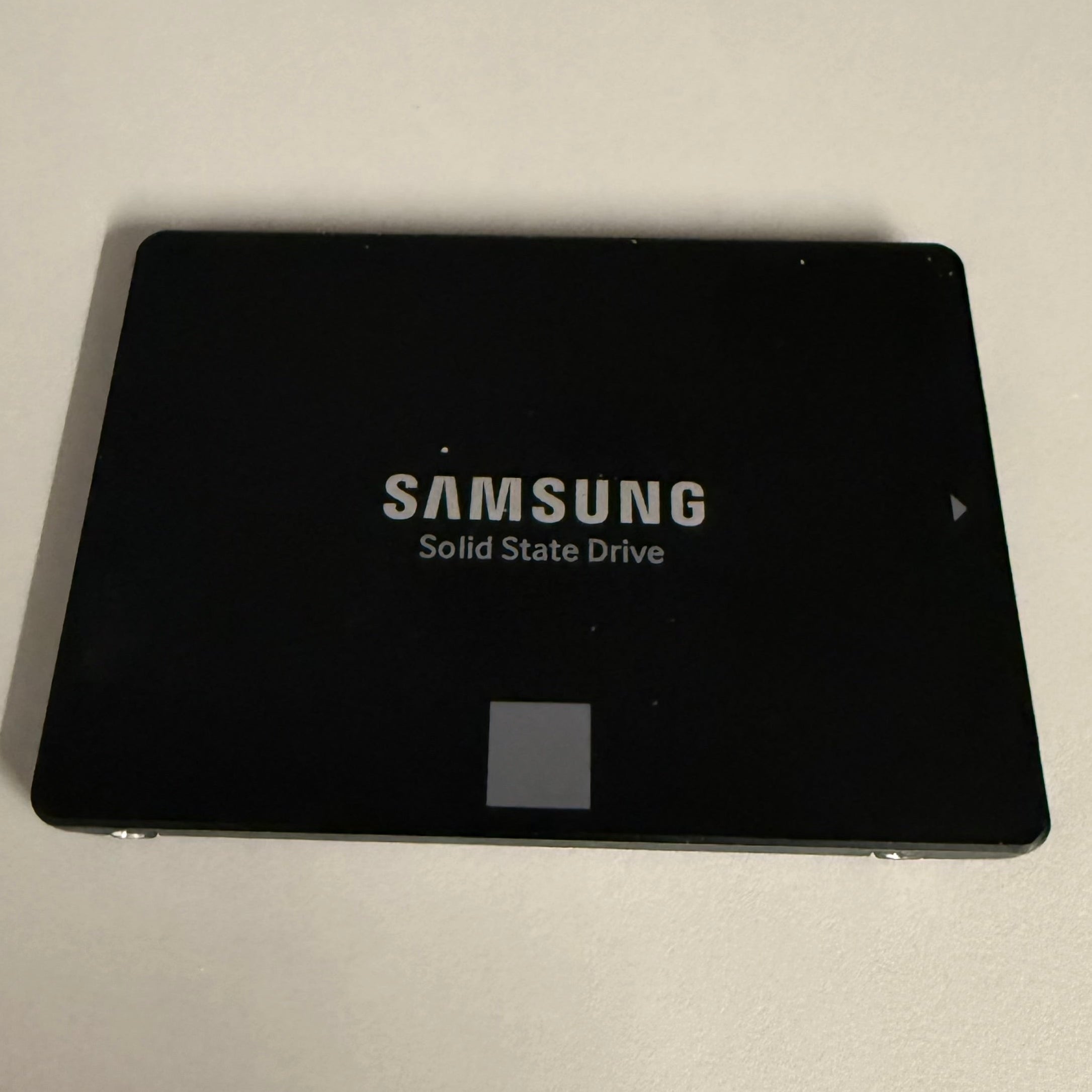 Samsung 860 EVO 2TB SATA SSD | 2,5" | Renoveret